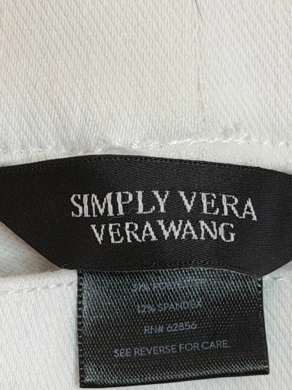 Simply Vera Vera Wang Women's Simply Vera White Bermuda Shorts M - Picture 7 of 12